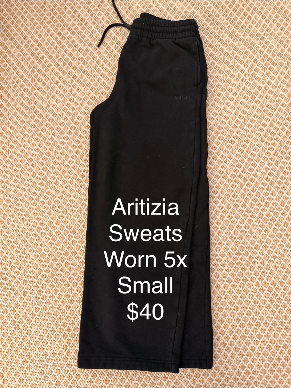 Aritzia Black womens  Sweatpants Joggers size small